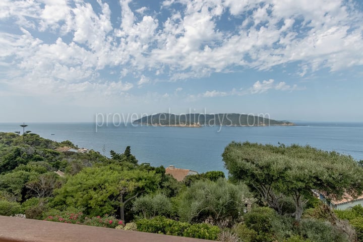16 - Intieme villa in Hyères: Villa: Exterior