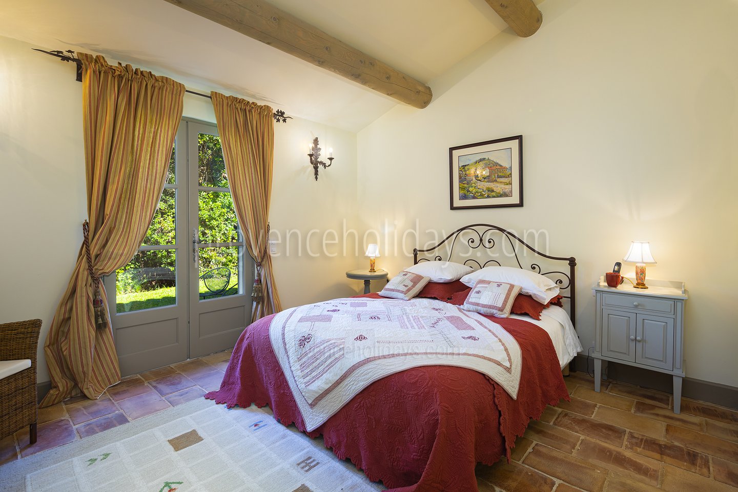 12 - Maison des Oliviers: Villa: Bedroom