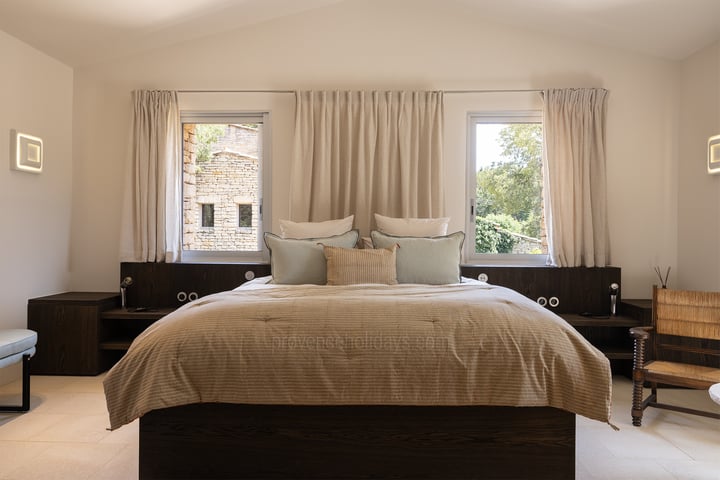 35 - Grand Mas de Provence: Villa: Bedroom