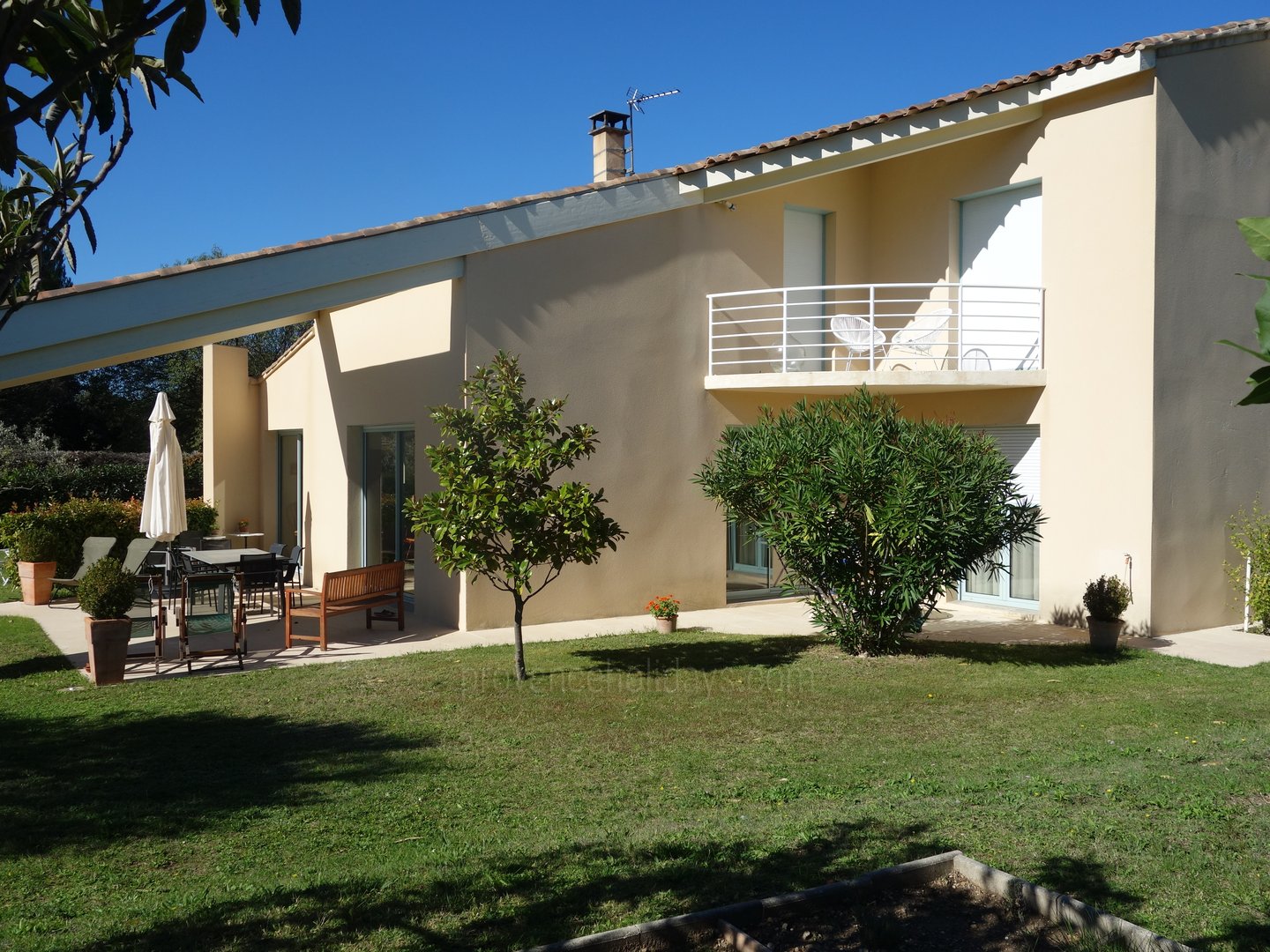 2 - Villa de la Roque: Villa: Exterior