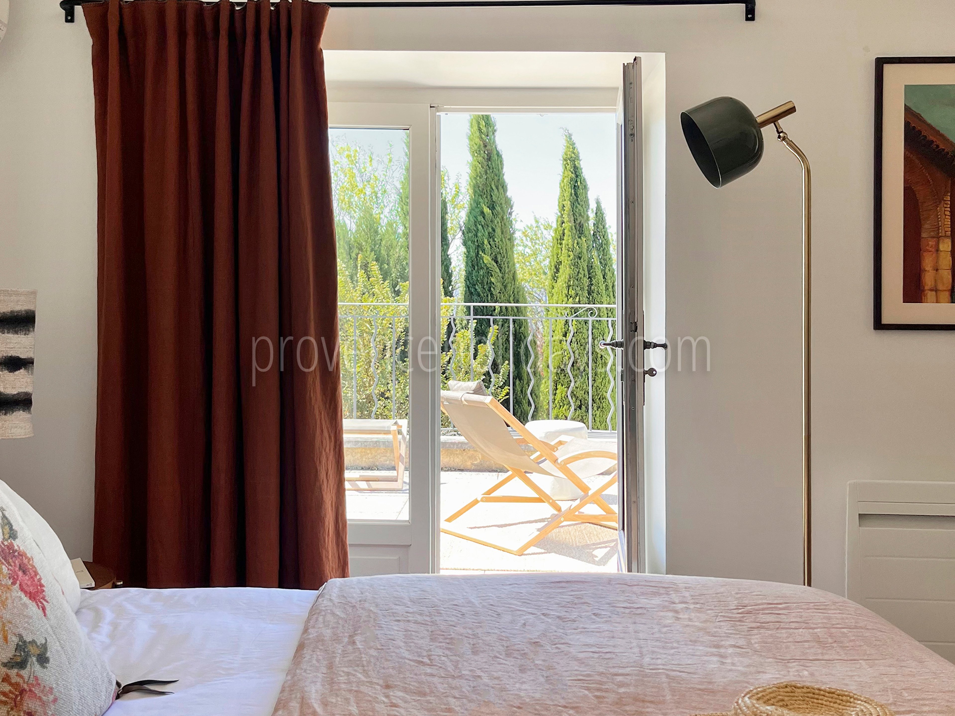 18 - Villa Kermès: Villa: Bedroom