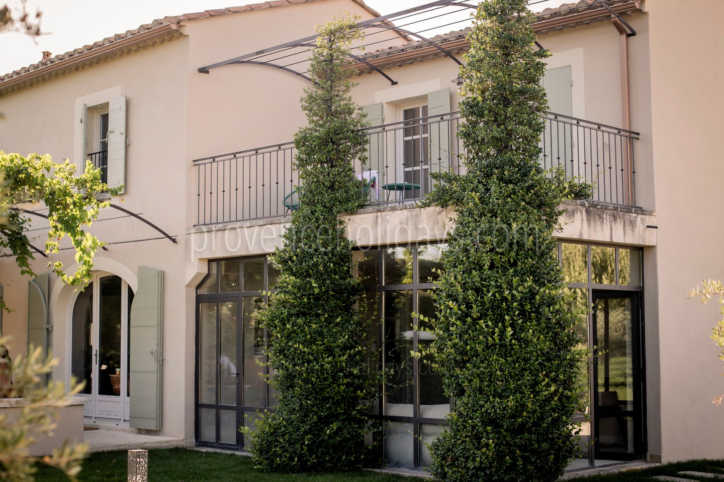 17 - Mas Joliette: Villa: Exterior