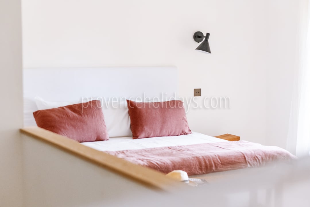18 - Mas des Collines du Luberon: Villa: Bedroom