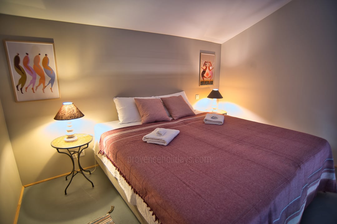 47 - Bastide du Lavoir: Villa: Bedroom