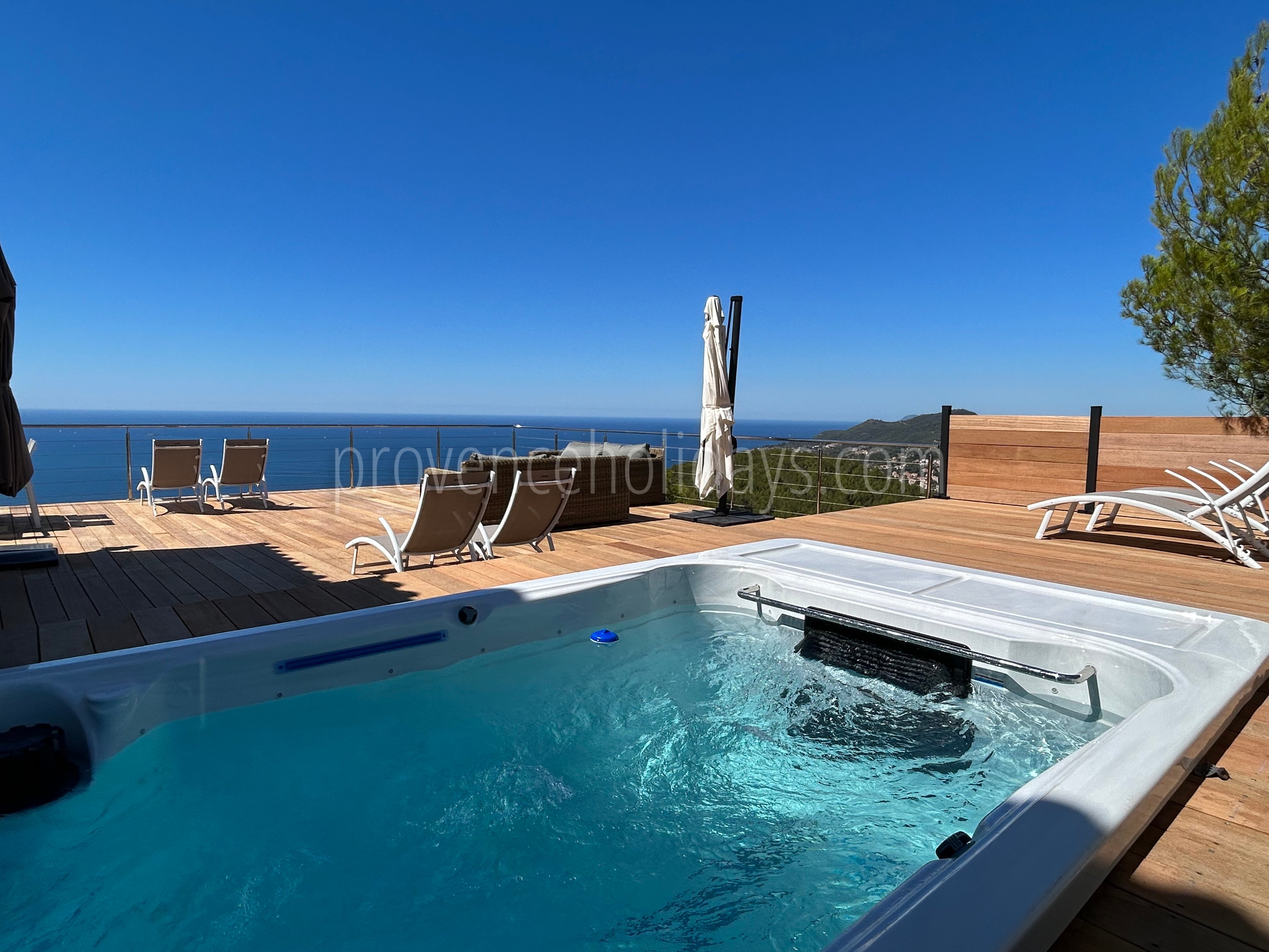 28 - Villa Azur: Villa: Pool