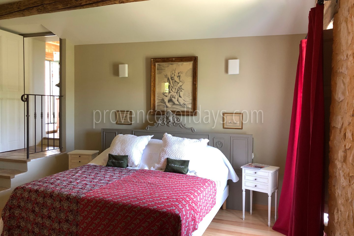 55 - Mas du Vaucluse: Villa: Interior