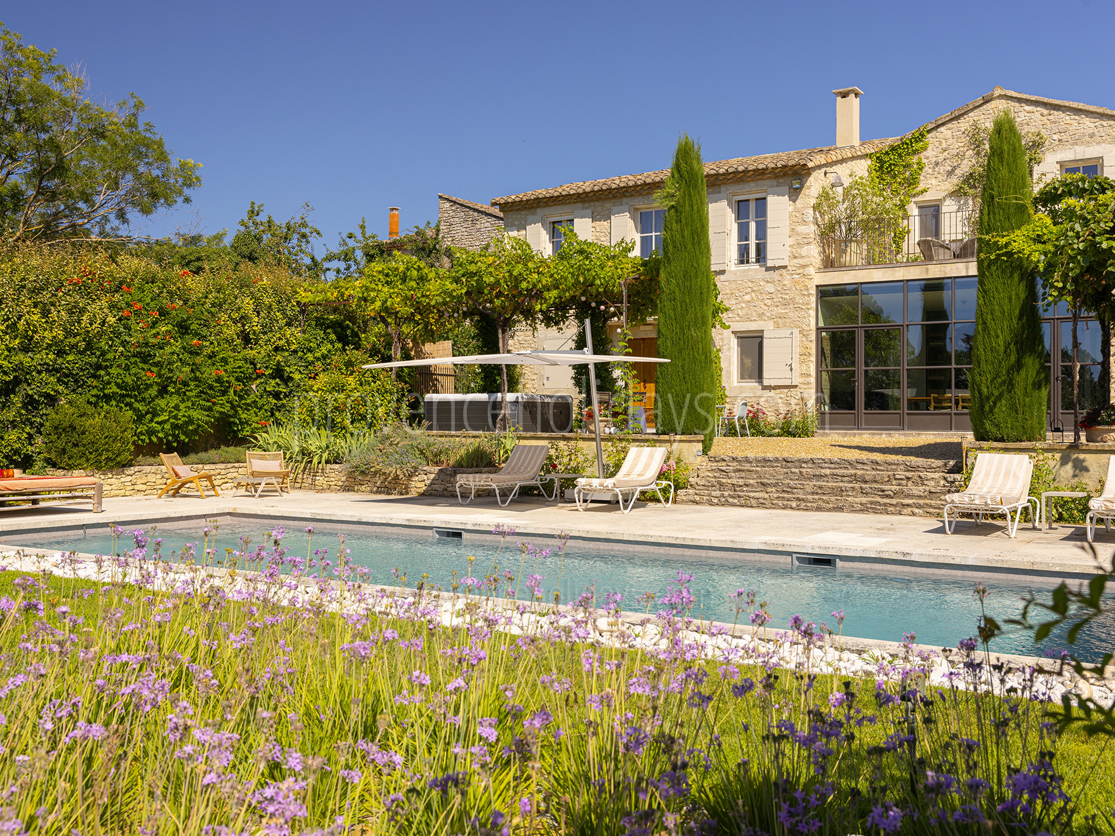 12 - Mas de Saint Véran: Villa: Exterior