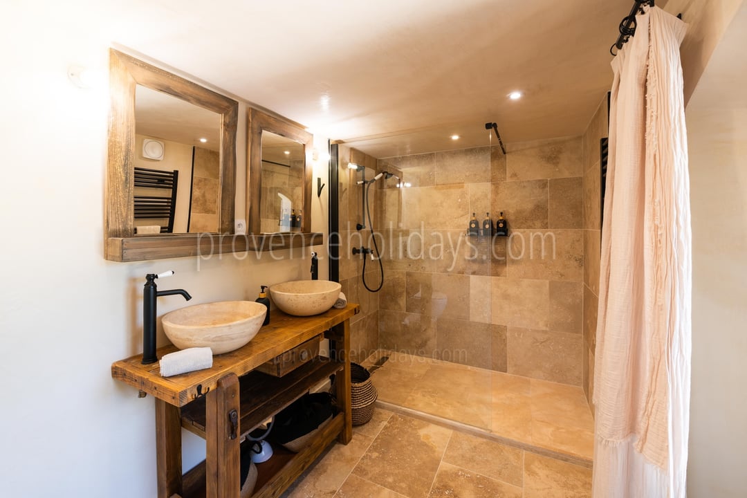 77 - Bastide Gergouven: Villa: Bathroom 2