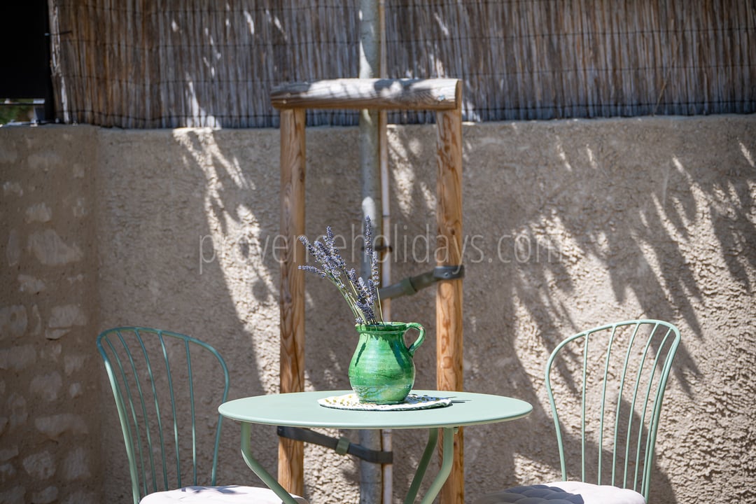 37 - Mas des Amandes: Villa: Exterior