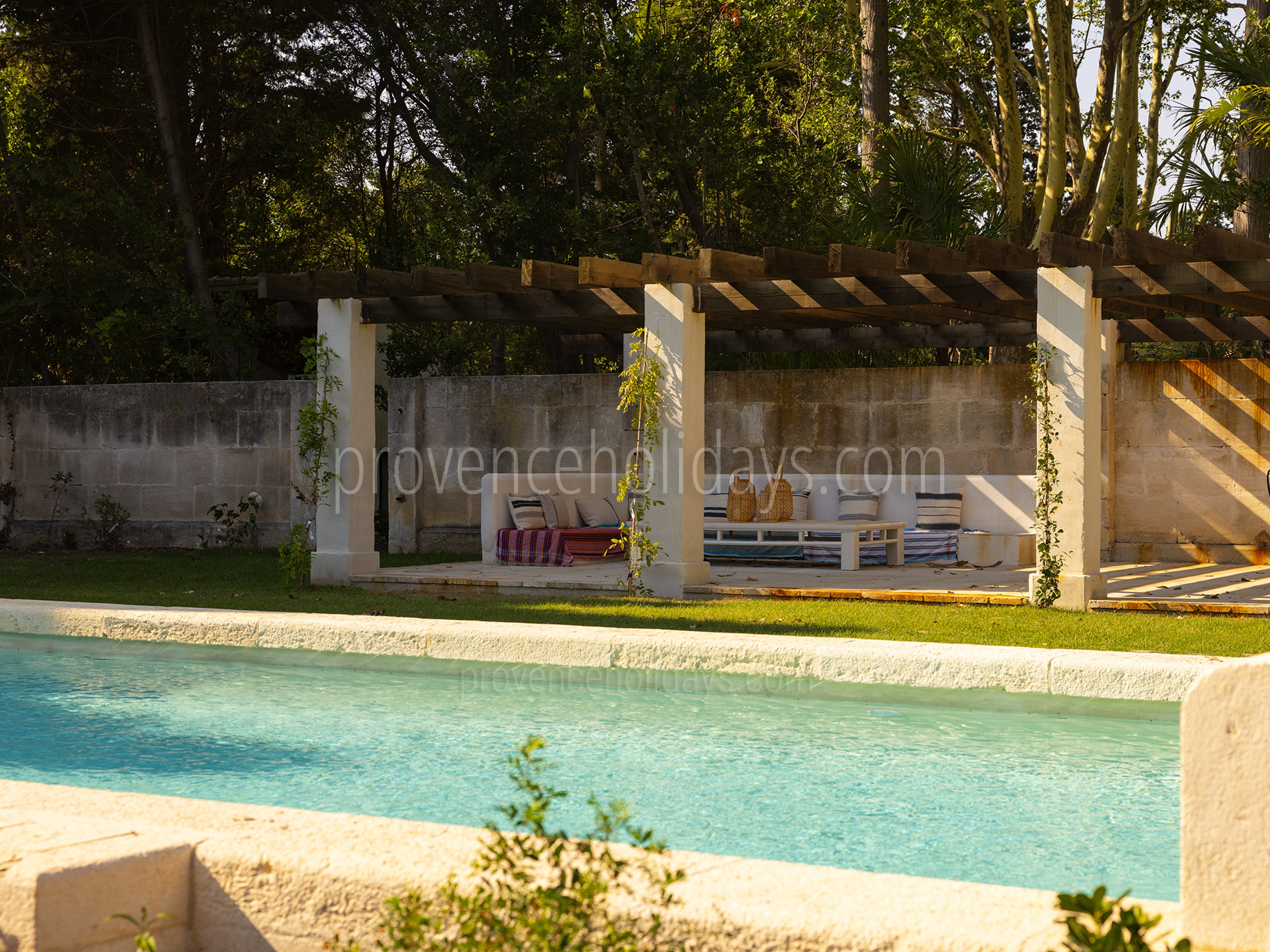 3 - Bastide Mouriès: Villa: Pool
