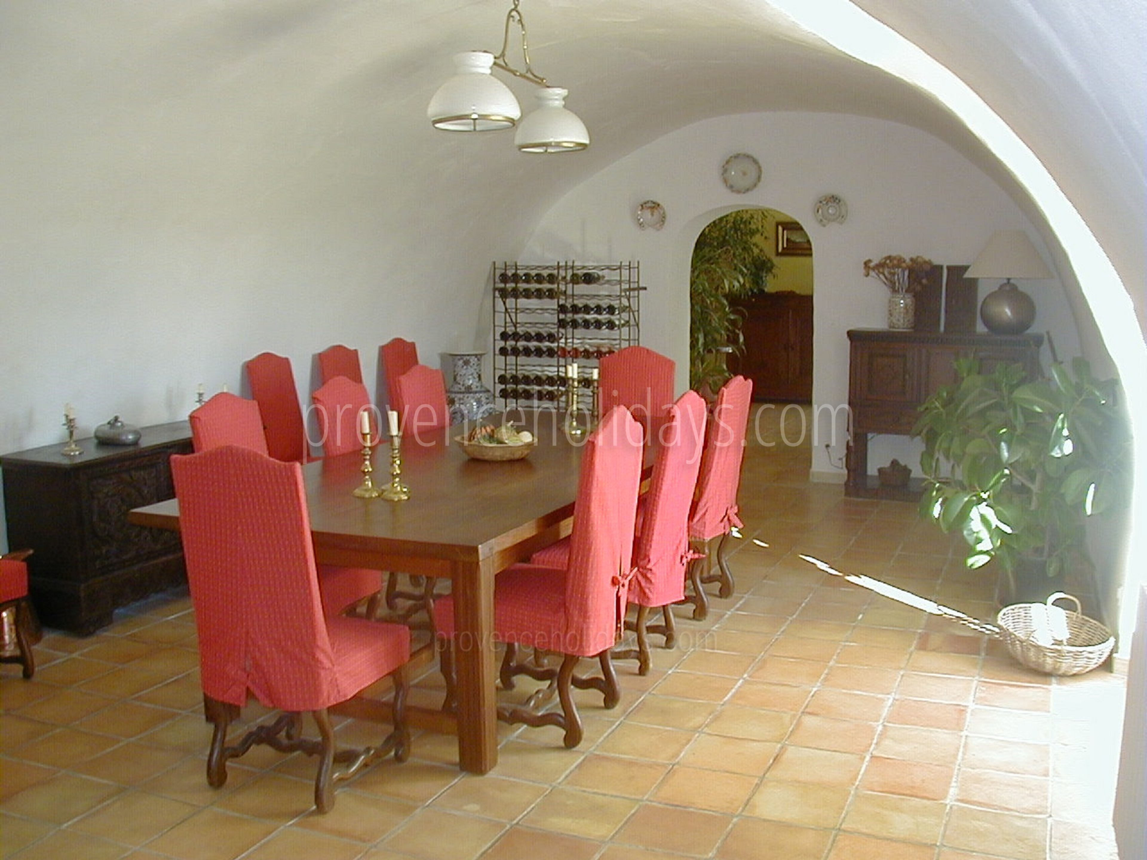 32 - Mas Lambesc: Villa: Interior