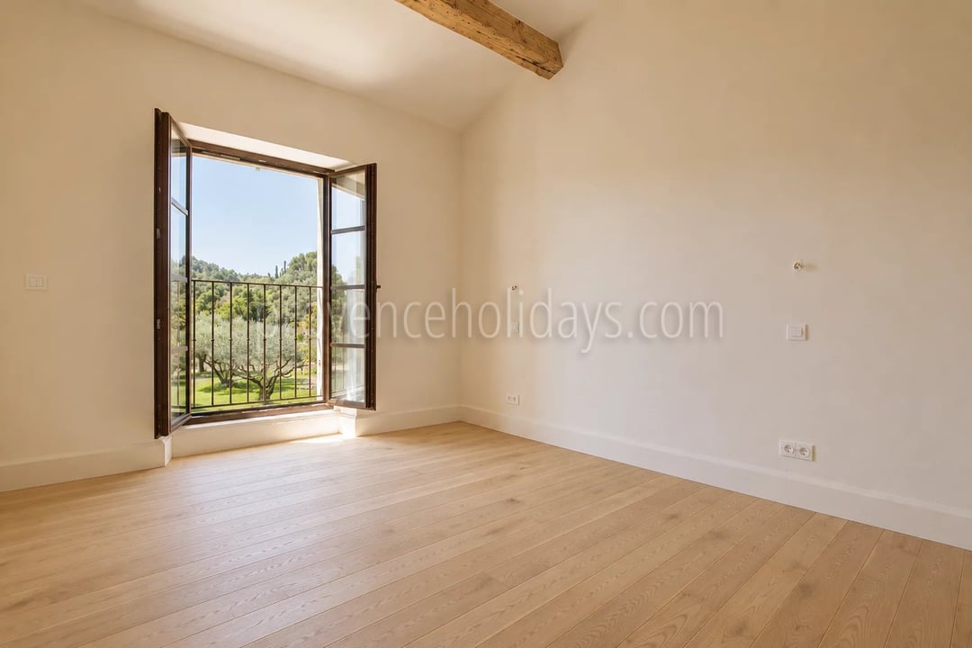 25 - Mas contemporain à Eygalières: Villa: Bedroom