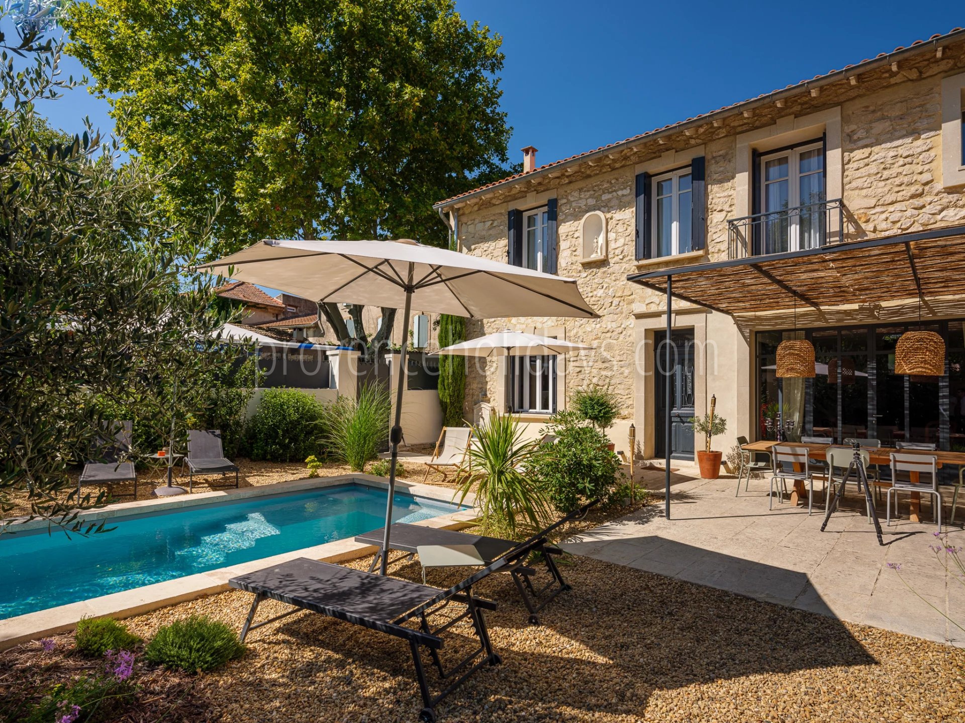 29 - L’Écrin de Maillane: Villa: Exterior