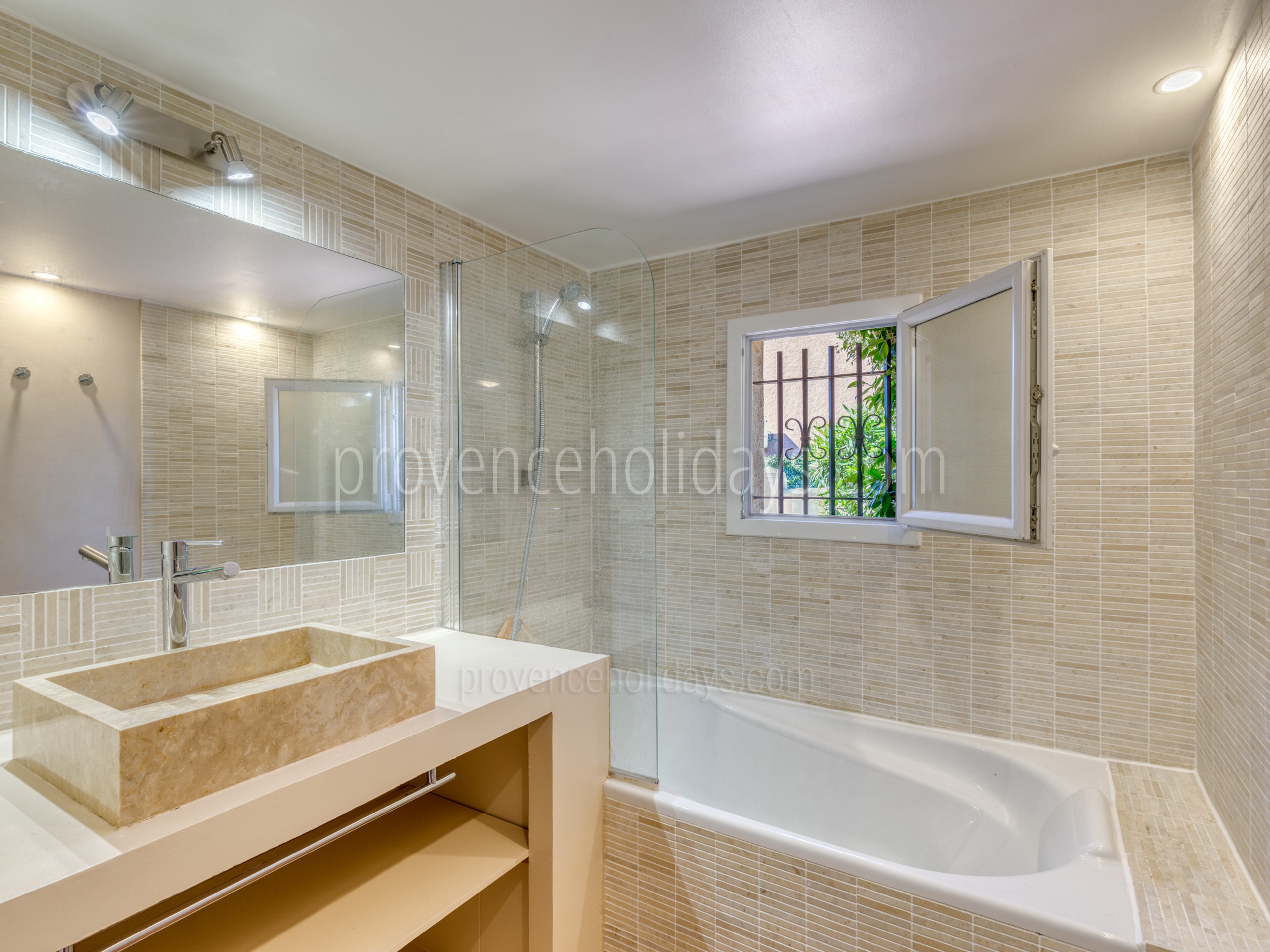 19 - Villa Morganite: Villa: Bathroom