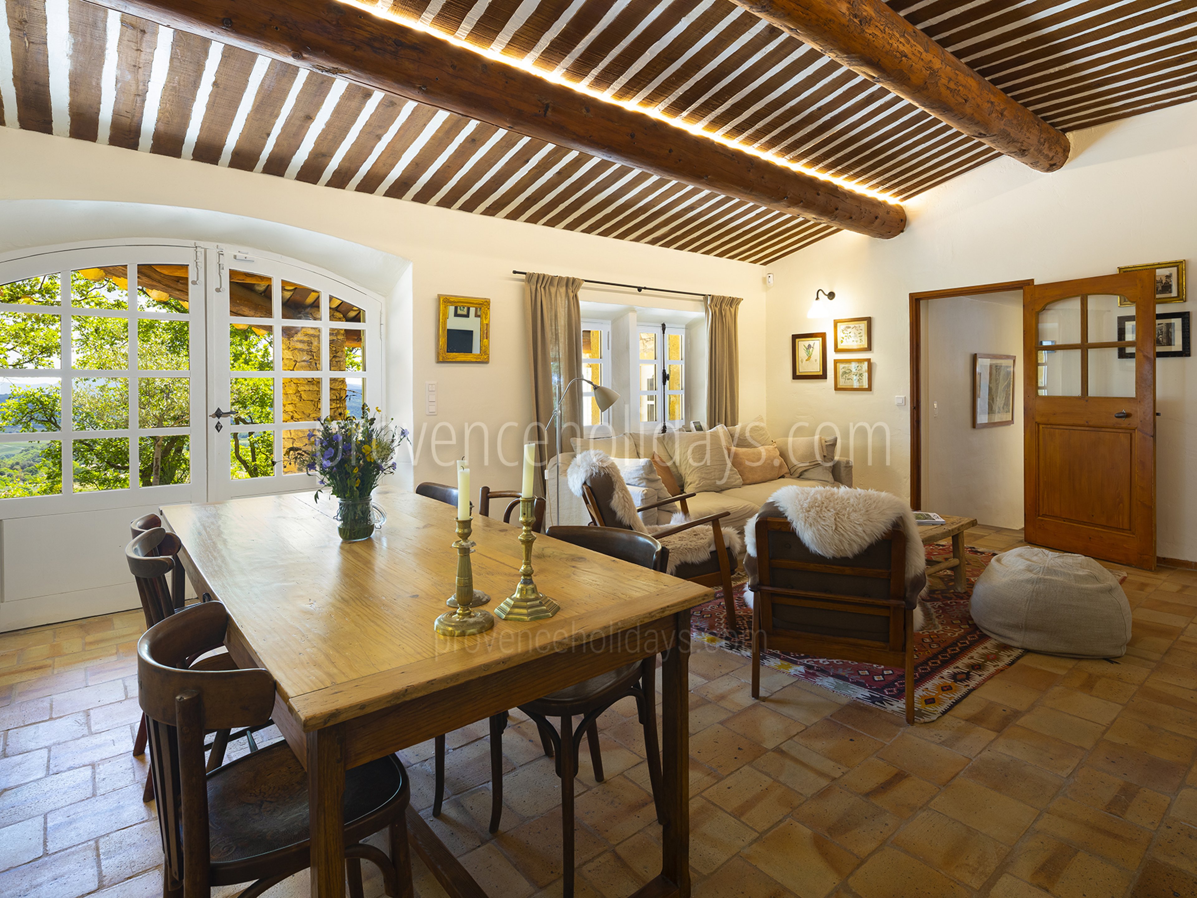 17 - Chez Cécile: Villa: Interior