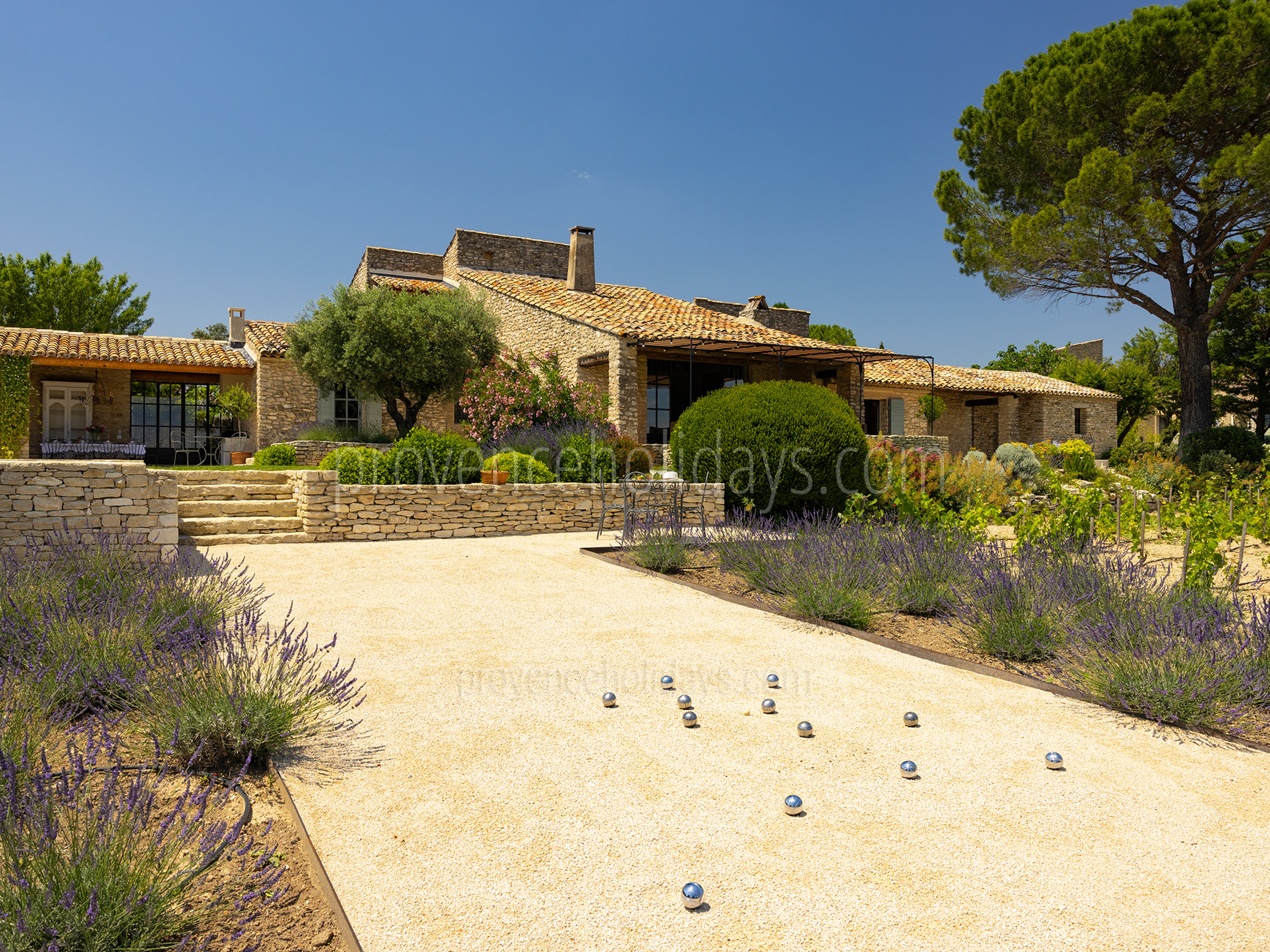 26 - Mas de Bel Air: Villa: Exterior