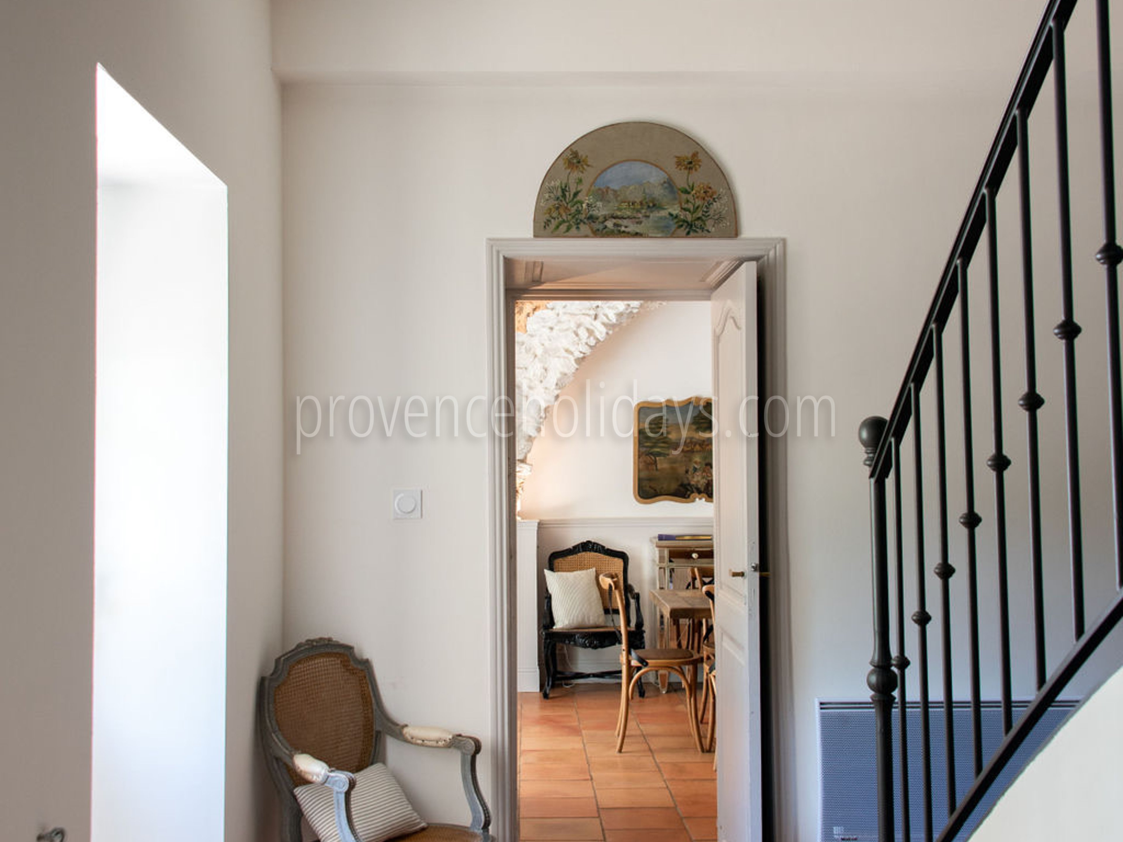 27 - Mas Mouriès: Villa: Interior
