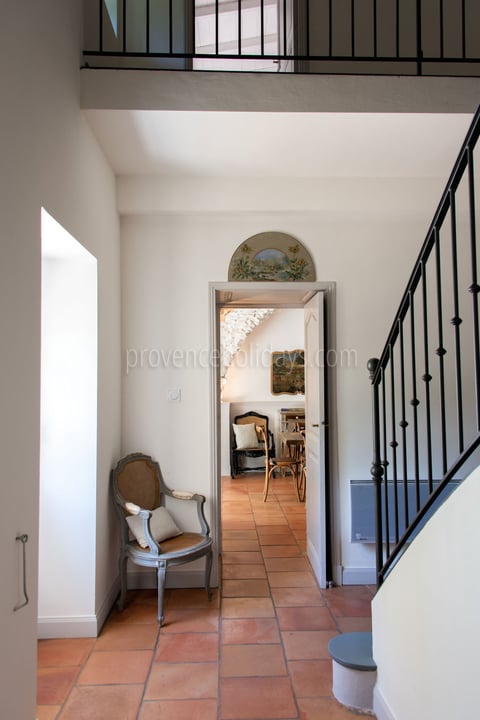 27 - Mas Mouriès: Villa: Interior