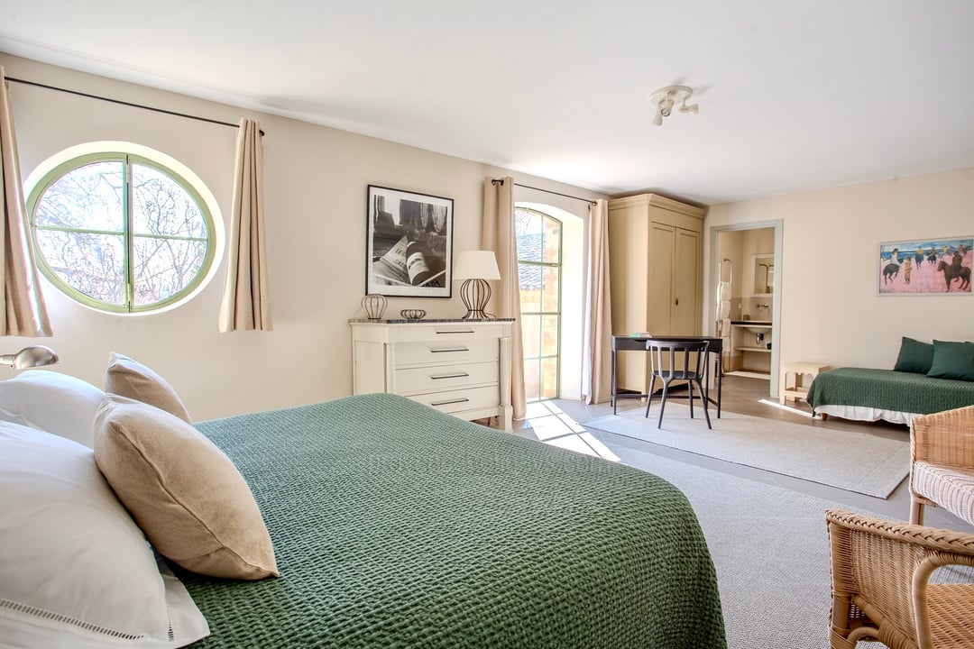 61 - Grand Mas de Cairanne: Villa: Bedroom