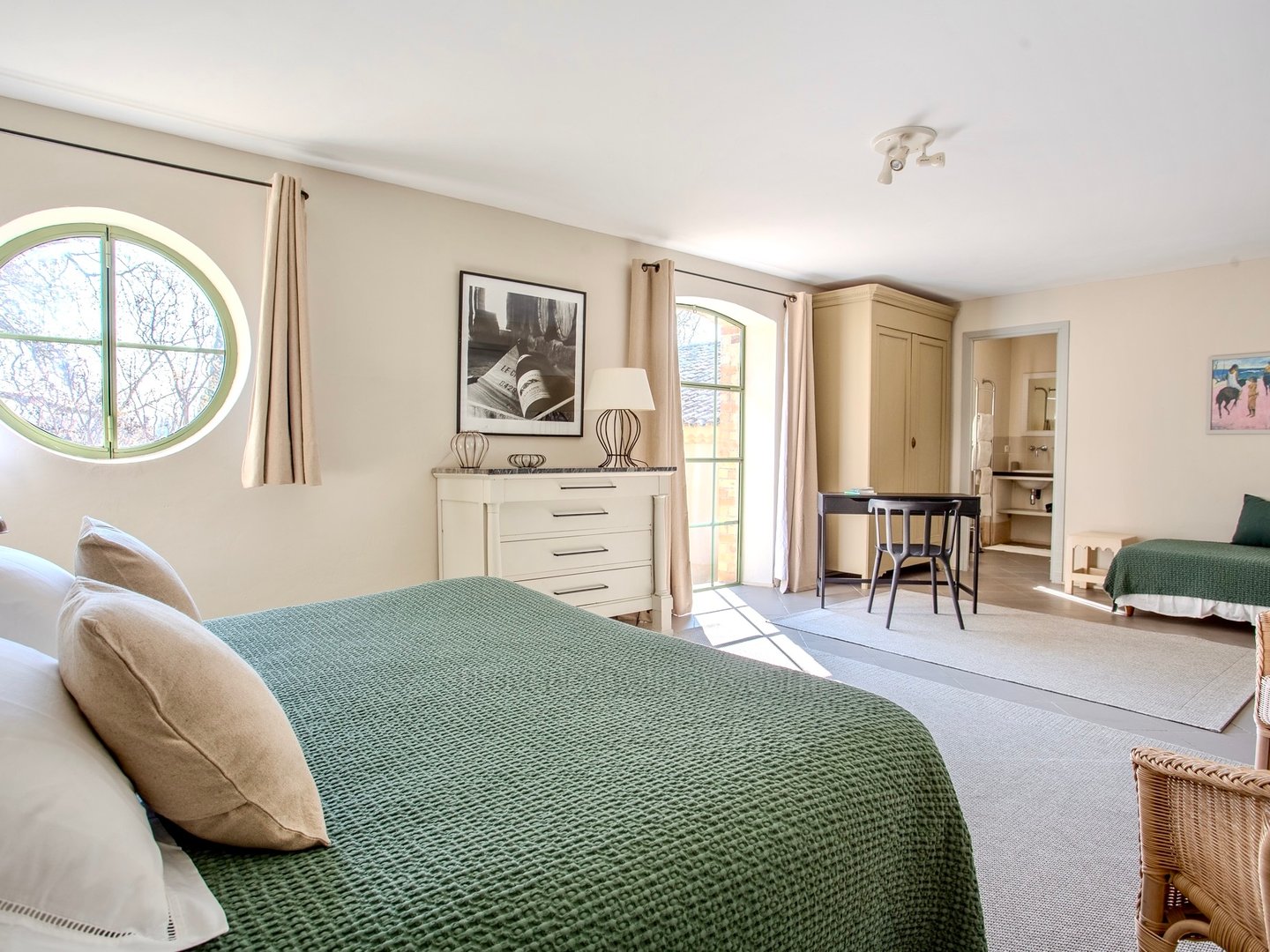 61 - Grand Mas de Cairanne: Villa: Bedroom