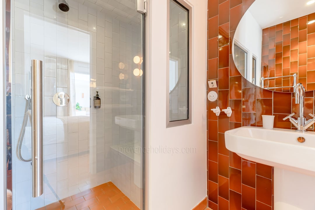 50 - Maison Bardot: Villa: Bathroom