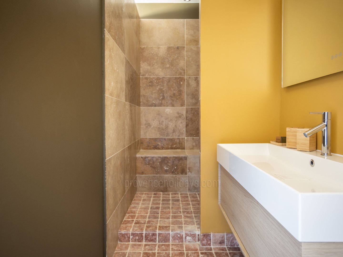 19 - Mas de la Colline: Villa: Bathroom