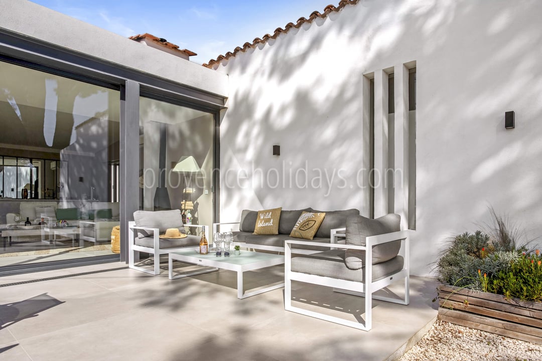 26 - Villa Glory: Villa: Exterior