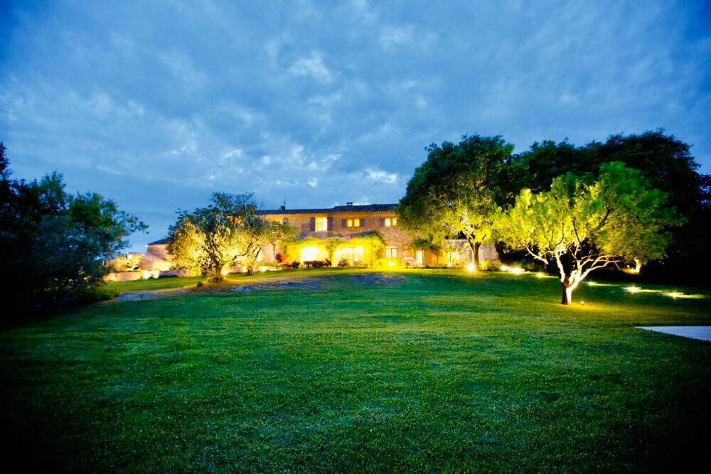 6 - Les Jardins des Alpilles: Villa: Exterior