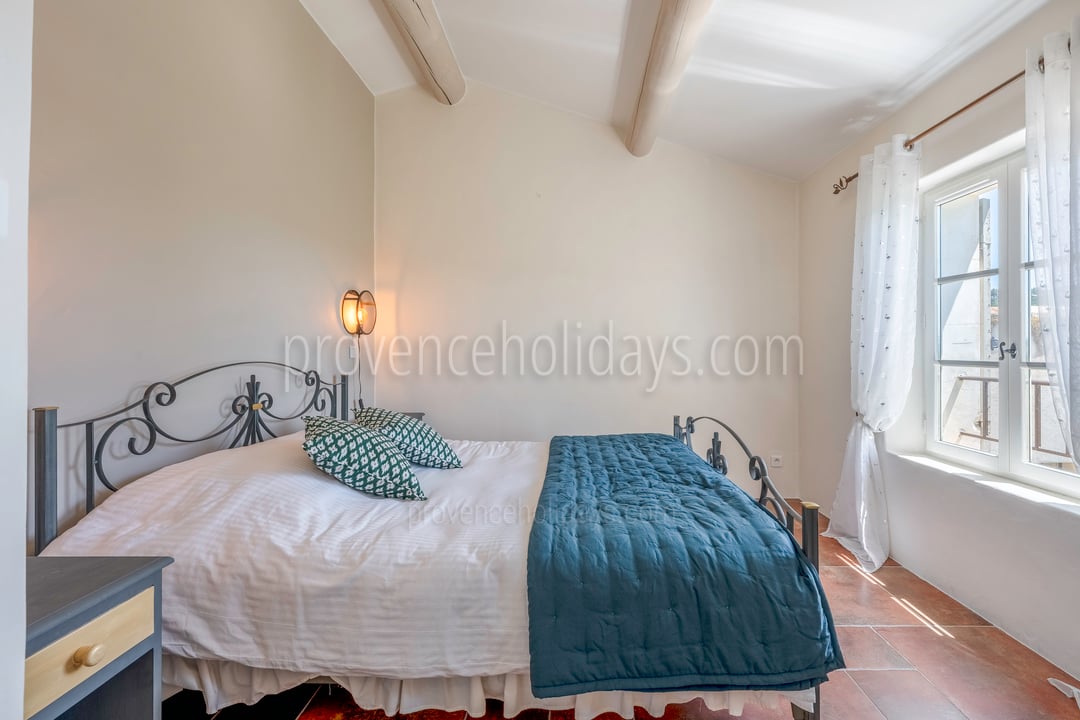 26 - Mas des Songes: Villa: Bedroom