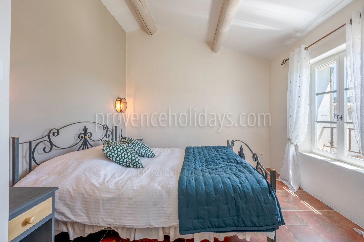 26 - Mas des Songes: Villa: Bedroom