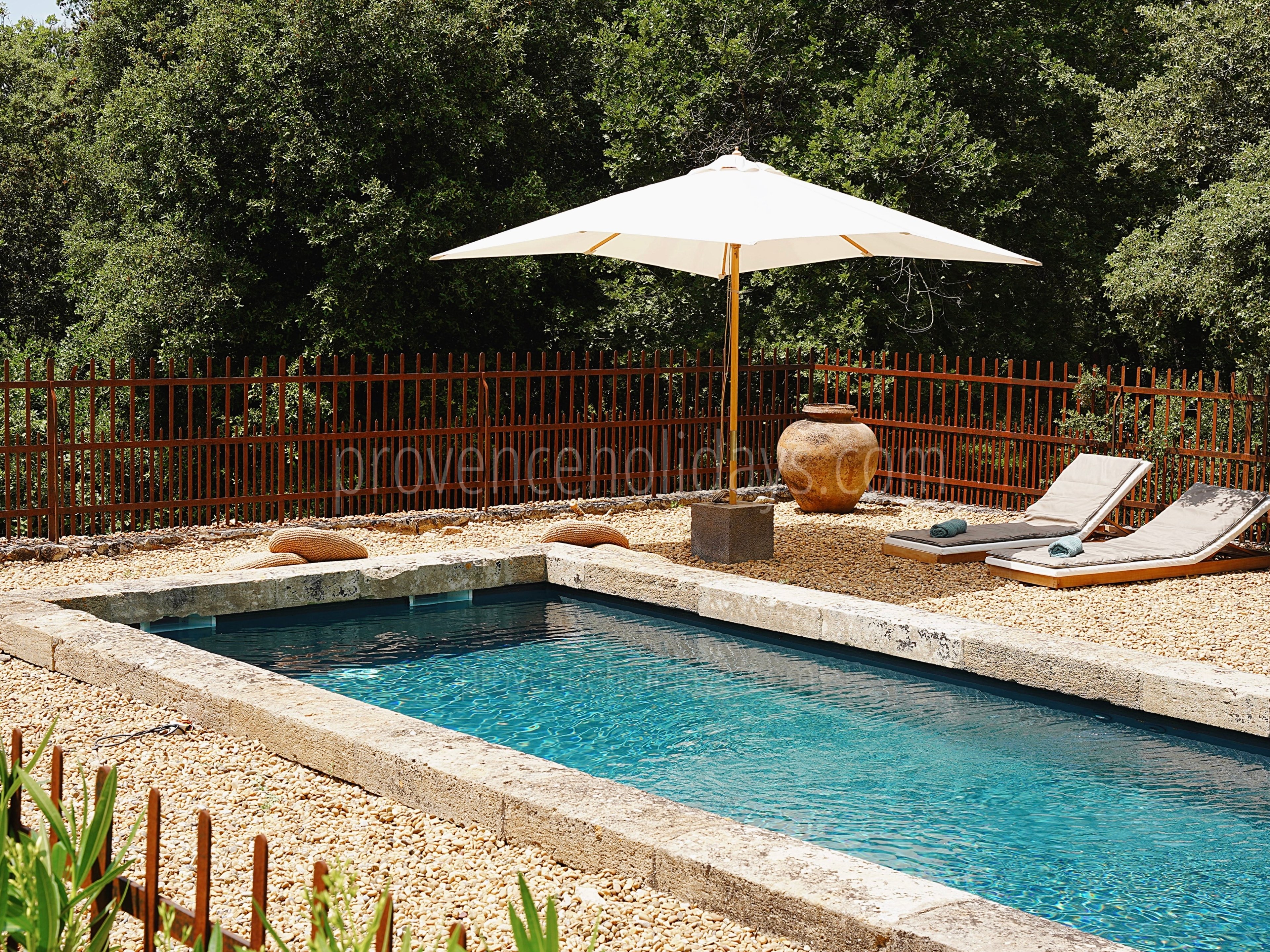 -1 - Le Mazet des Collines: Villa: Pool