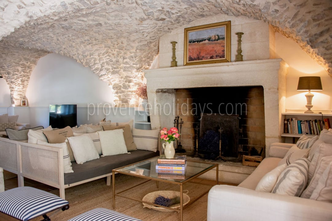 23 - Mas Mouriès: Villa: Interior