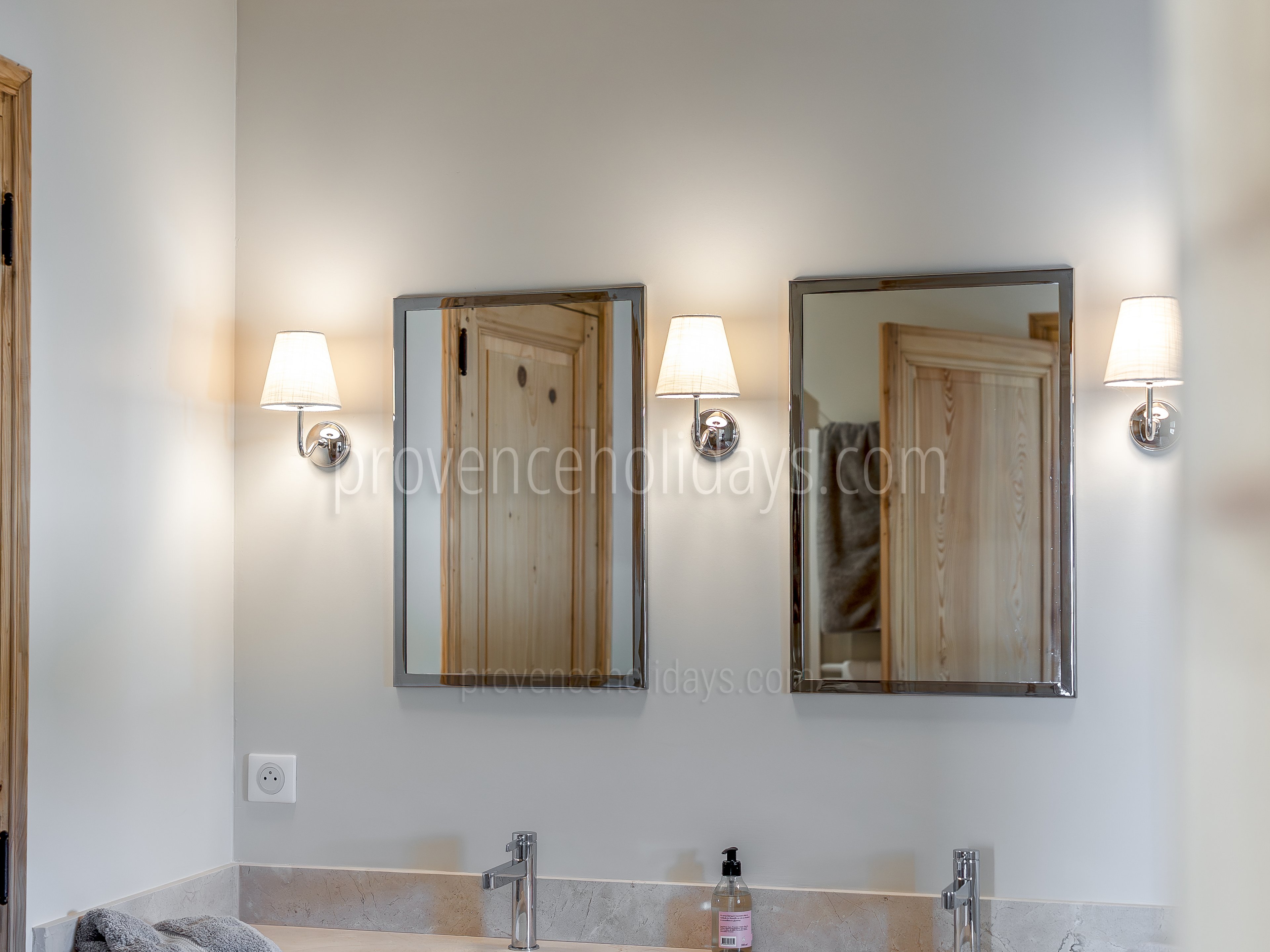47 - Mas de Charline: Villa: Bathroom