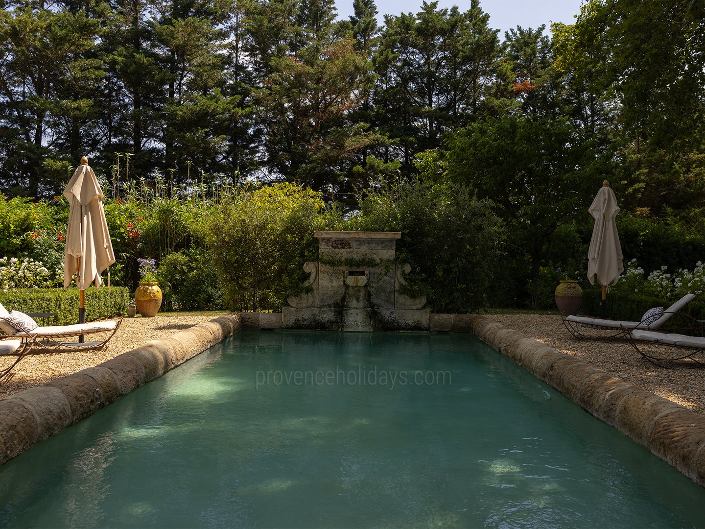 4 - Bastide Provençale: Villa: Pool