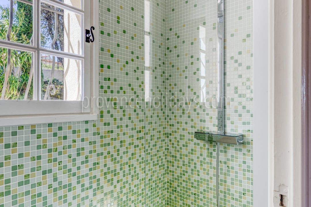 8 - Villa Pearl II: Villa: Bathroom