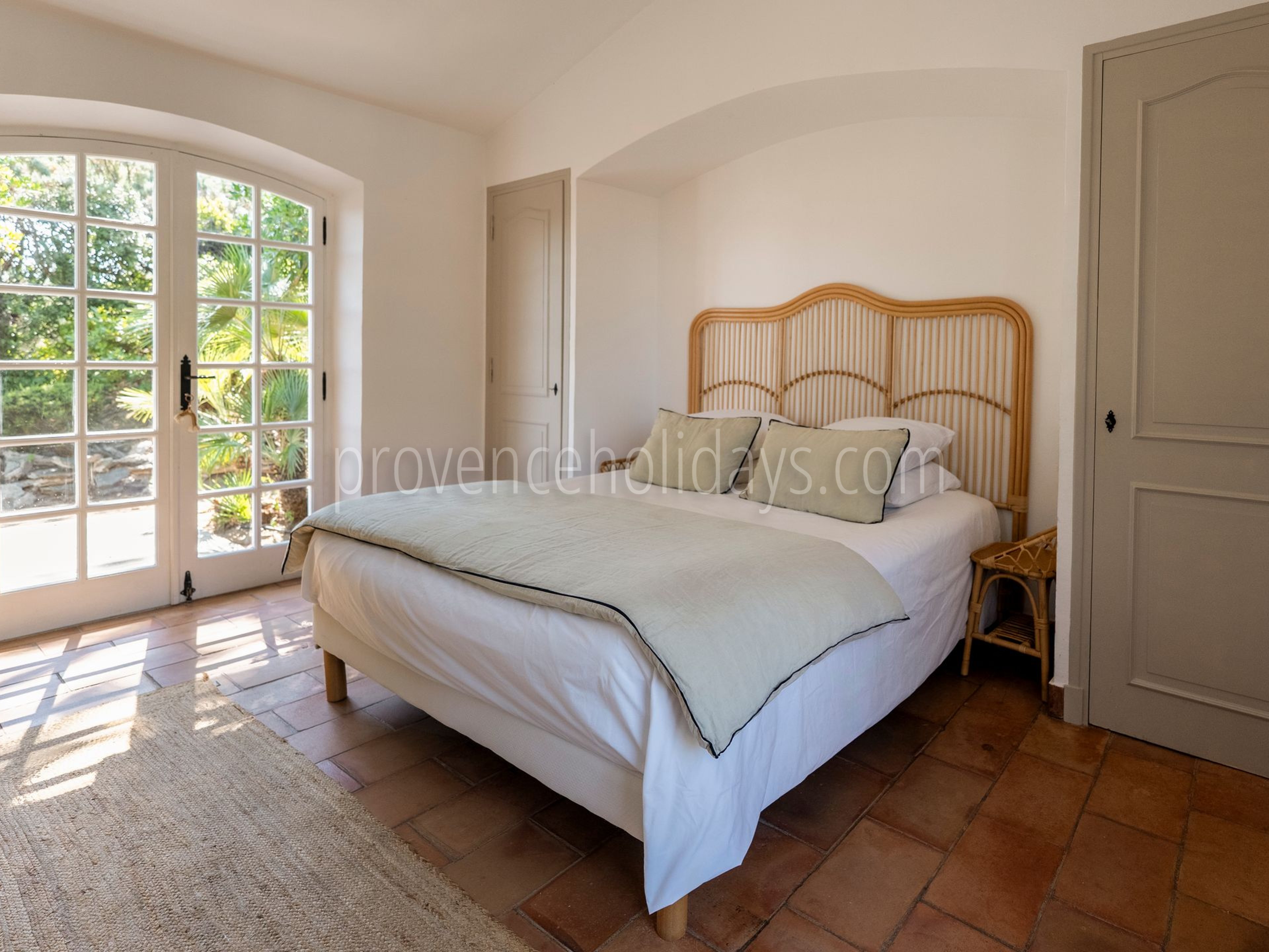 11 - La Villa Bohème: Villa: Bedroom