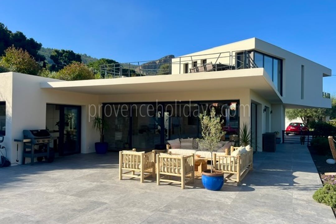 18 - Villas Cassis: Villa: Exterior