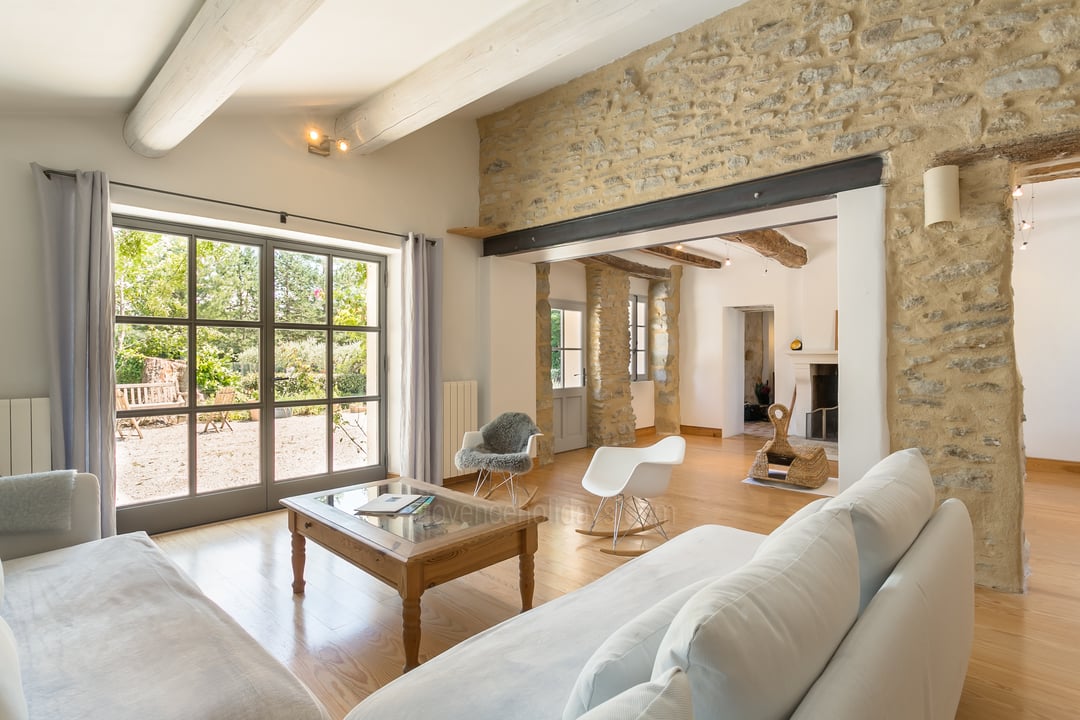 4 - Mas Aubade: Villa: Interior