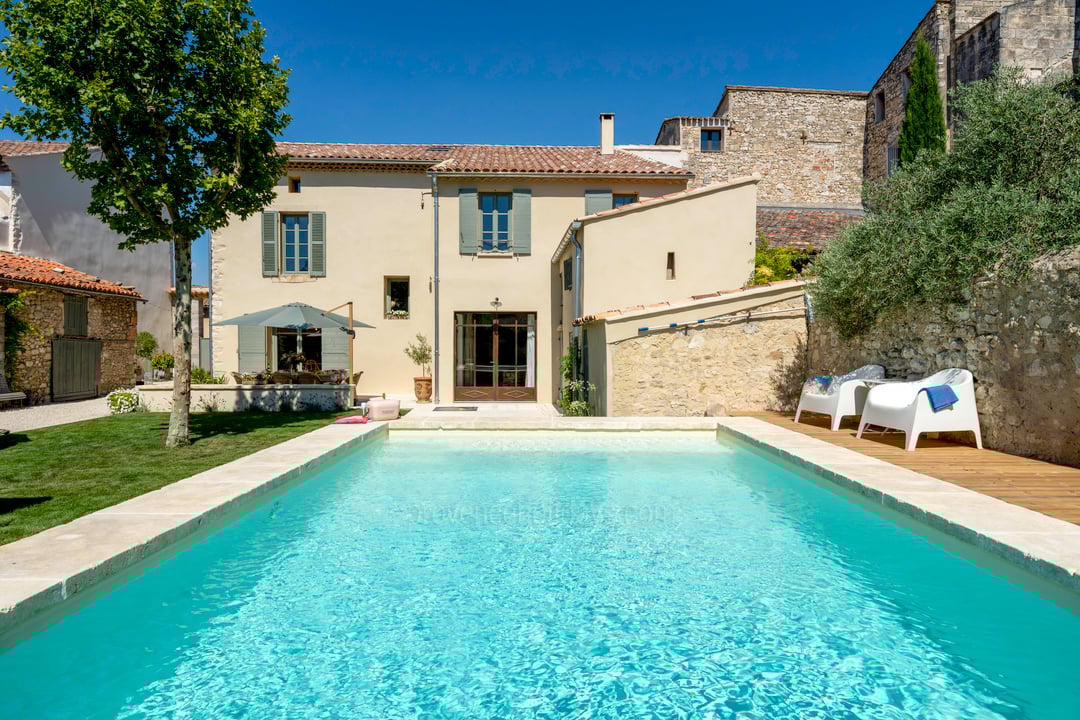 9 - La Vieille Grange: Villa: Pool
