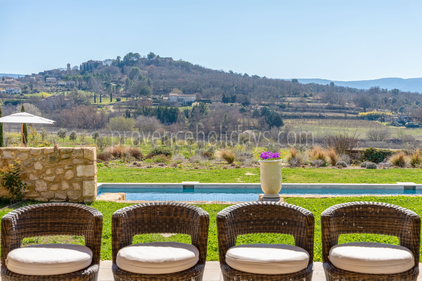 3 - Les Vignes du Luberon: Villa: Exterior