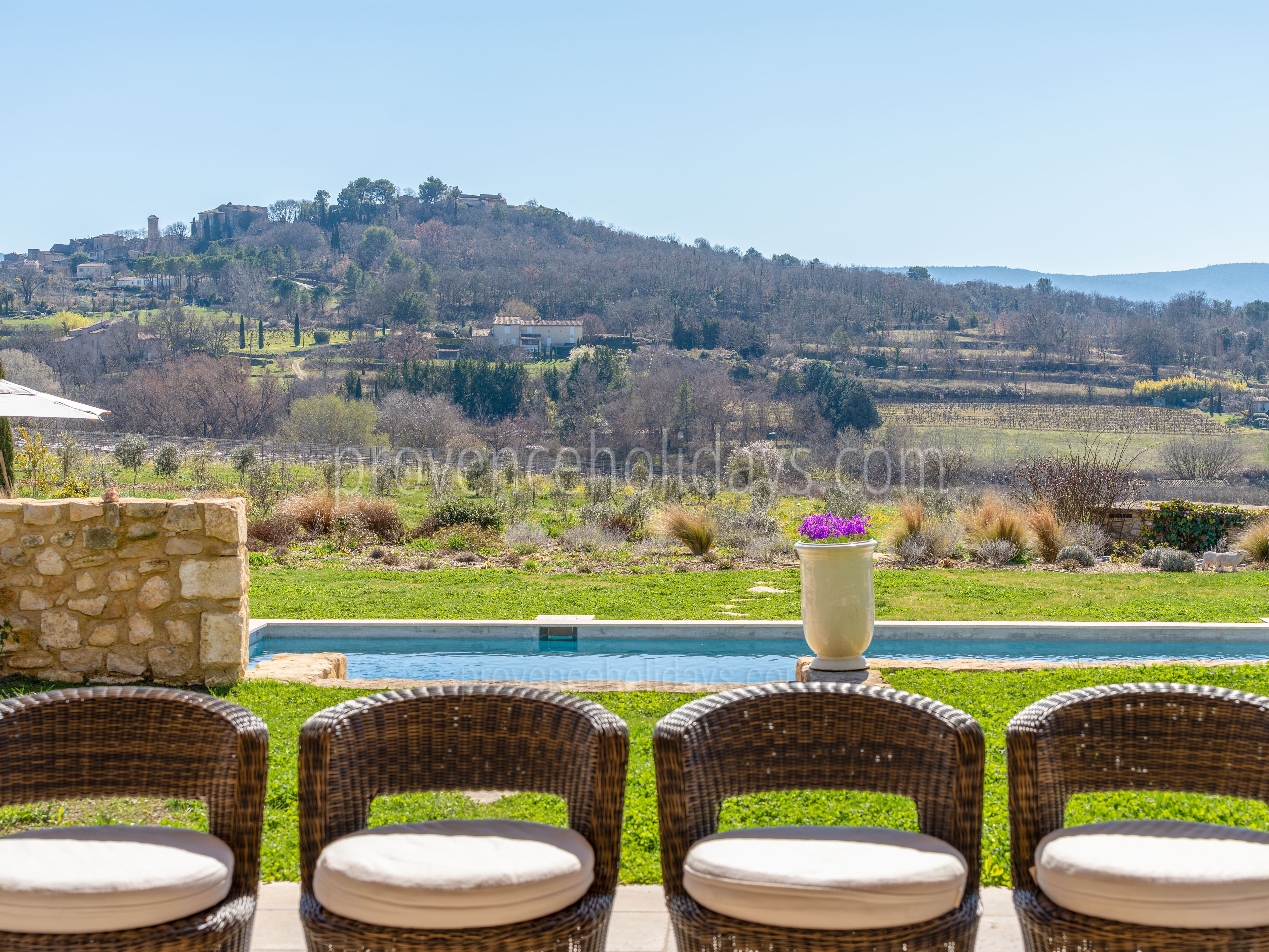 3 - Les Vignes du Luberon: Villa: Exterior