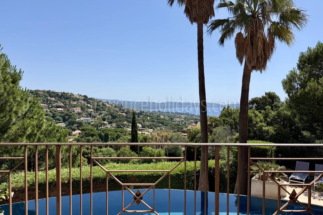 6 - Villa mit Kamin in Cavalaire-sur-Mer: Villa: Pool