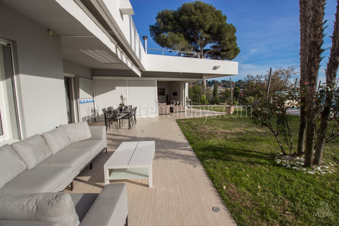 15 - Villa Toulon: Villa: Exterior