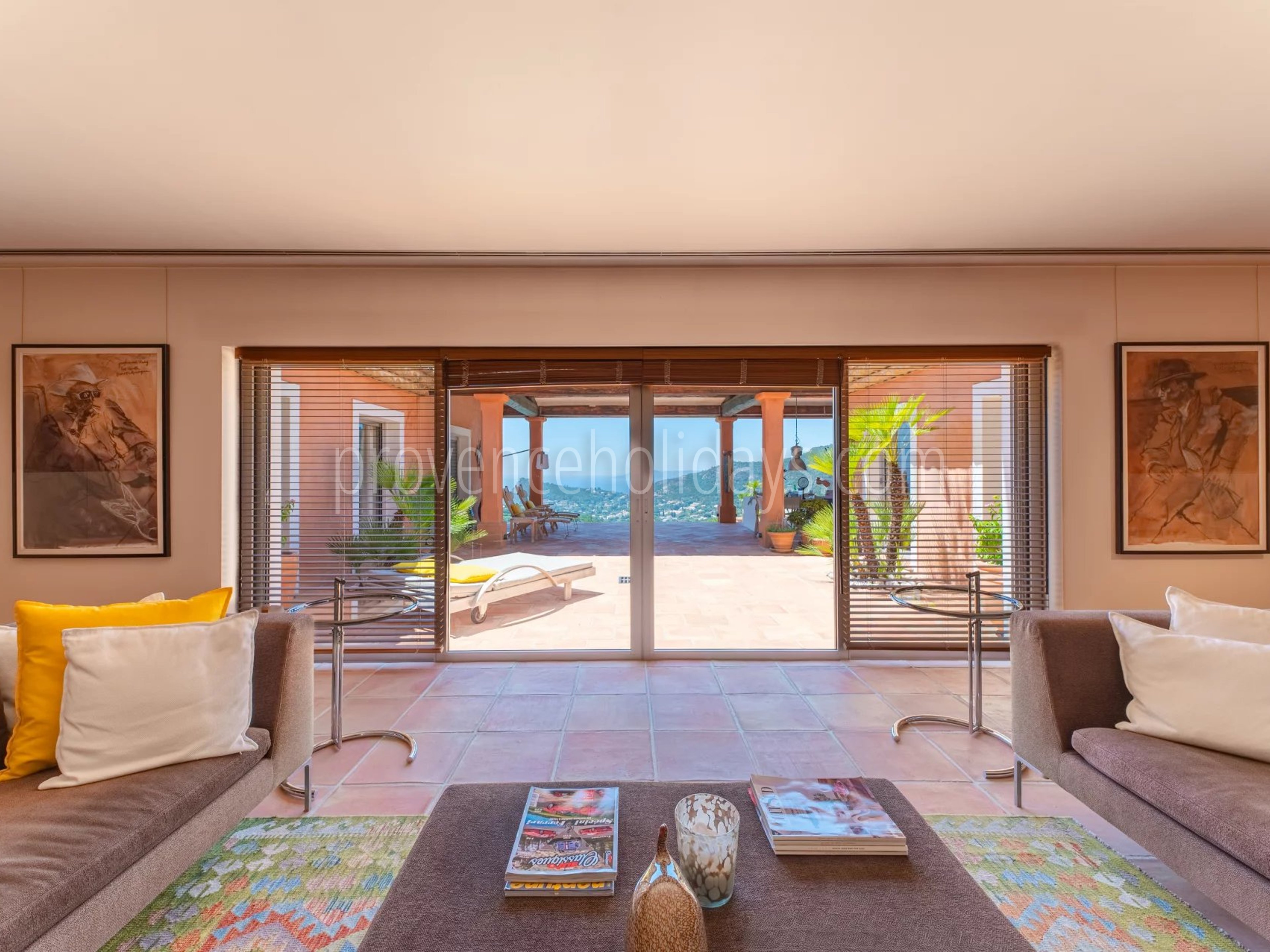 3 - Zeitgenössische Villa in Rayol-Canadel-sur-Mer: Villa: Interior