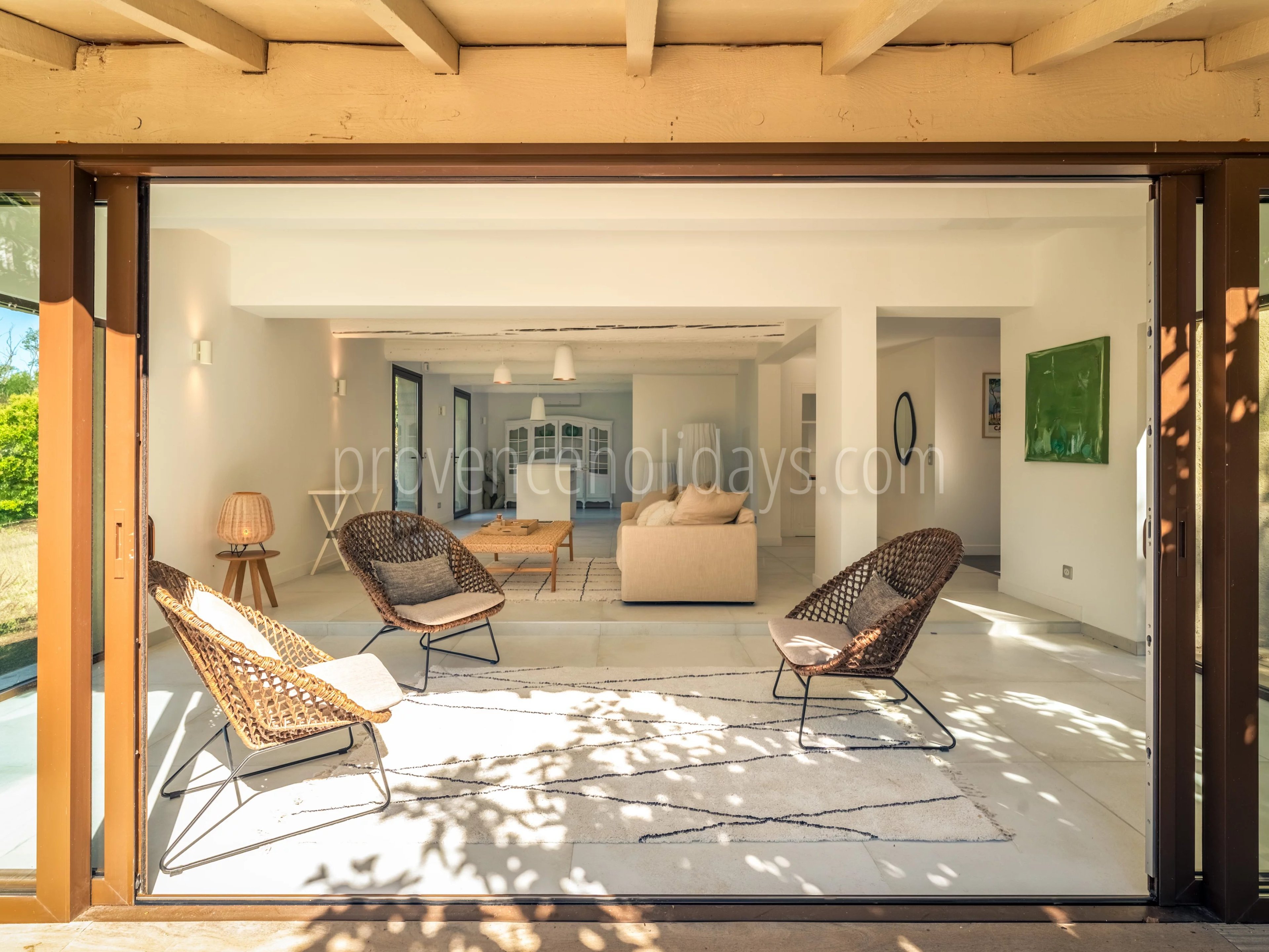 4 - Single-storey villa in Eygalières: Villa: Interior