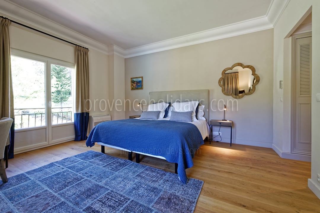 24 - Villa Garrigue: Villa: Bedroom