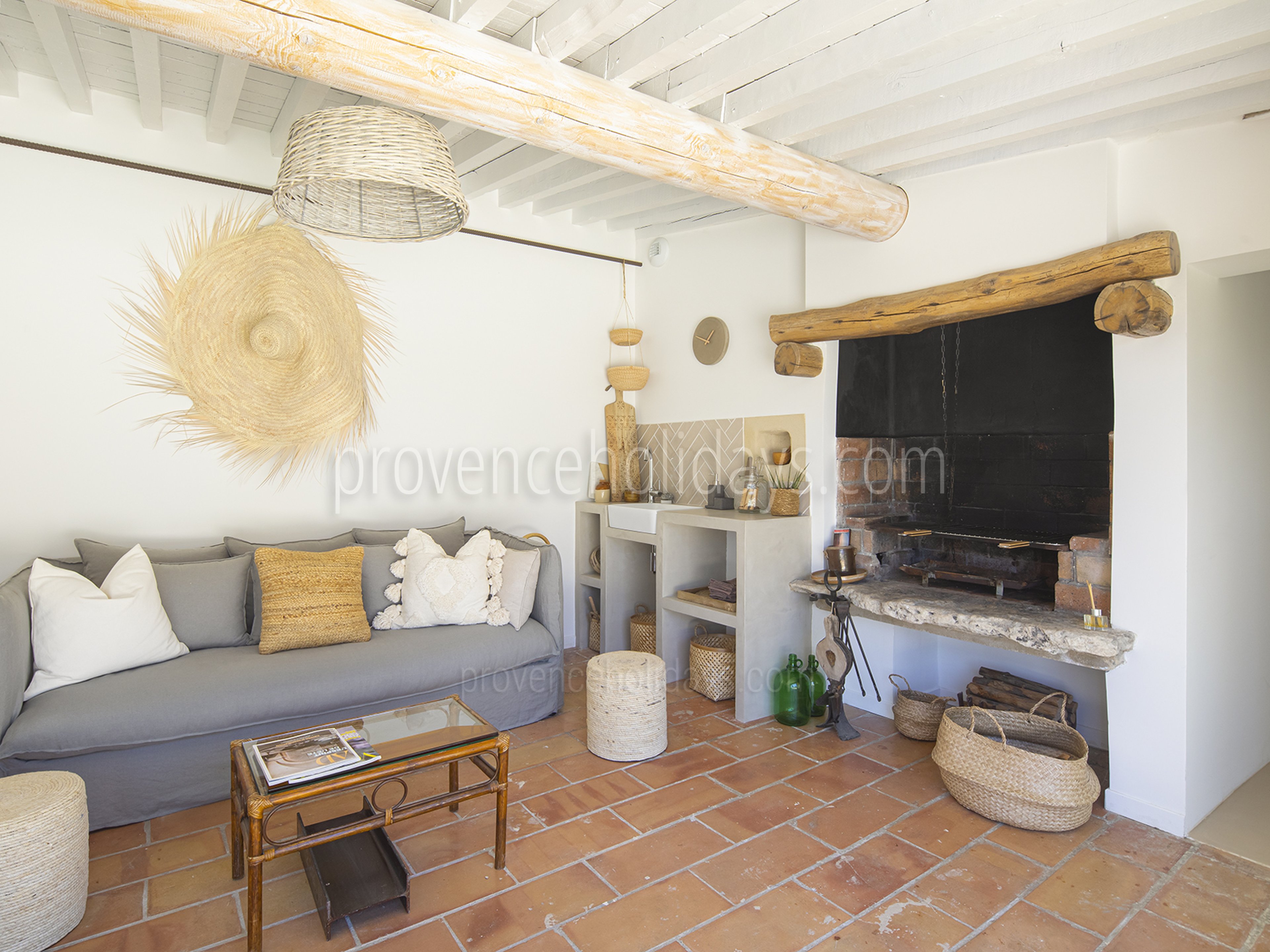 30 - Escapade en Luberon: Villa: Interior
