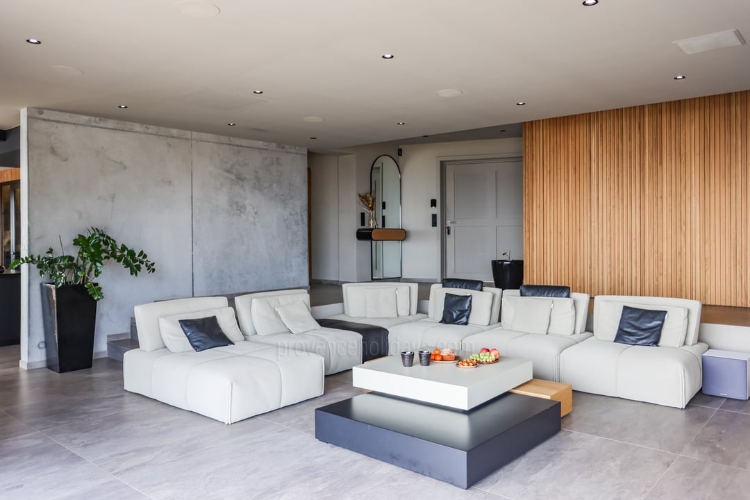 10 - Villa Bleue: Villa: Interior