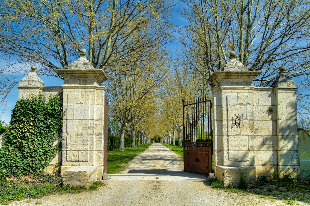 38 - Domaine de Mouriès: Villa: Exterior