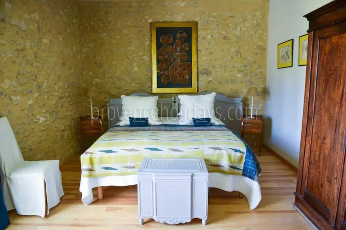 4 - Mas du Vaucluse: Villa: Bedroom